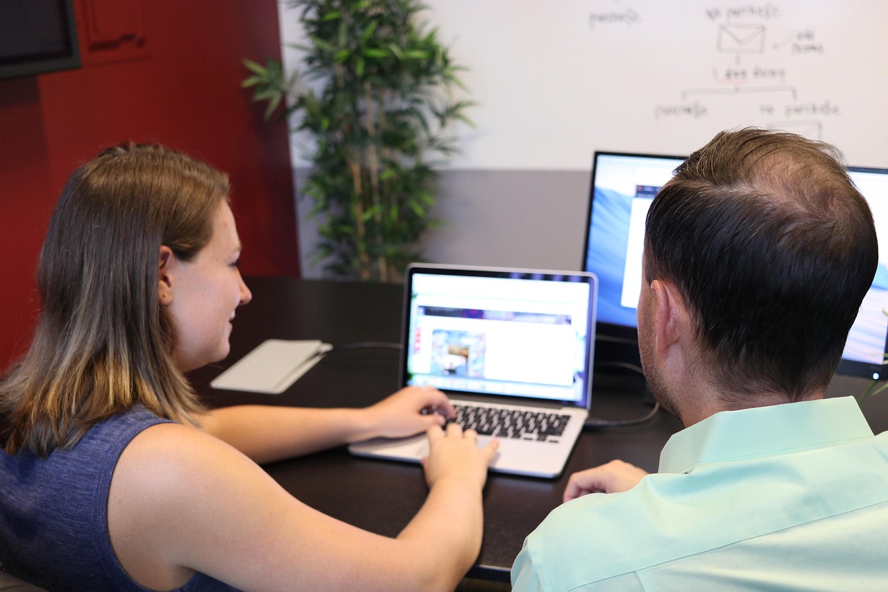 黄船长:电话小号购买平台