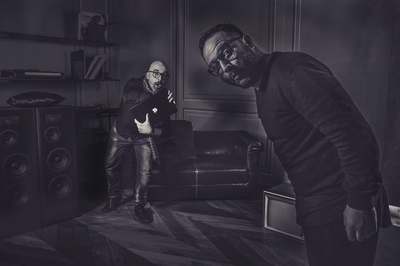 阿里手机卡实名账号：直播代理平台排名