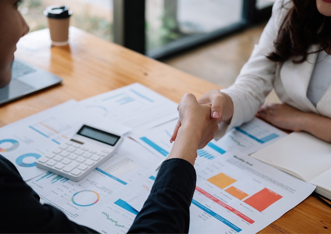 在线双语服务团队：北京朝阳注册代理公司注册